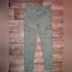 H&M green pants skinny fit with adjustable waist size 8-9 boys in EUC